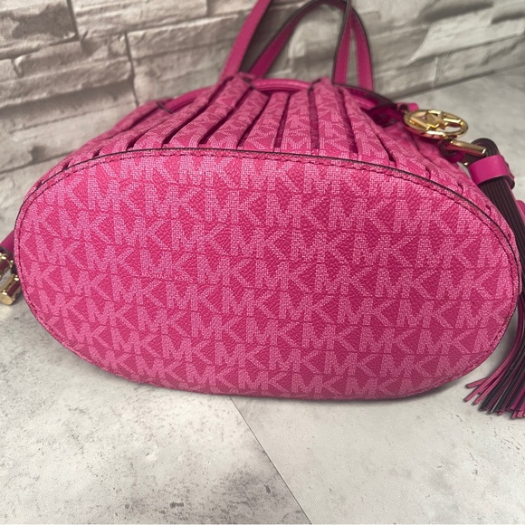 Michael Kors Pink Willa Pleated Bucket Bag + Pouch & Matching Wallet Wild Berry - Picture 10 of 13